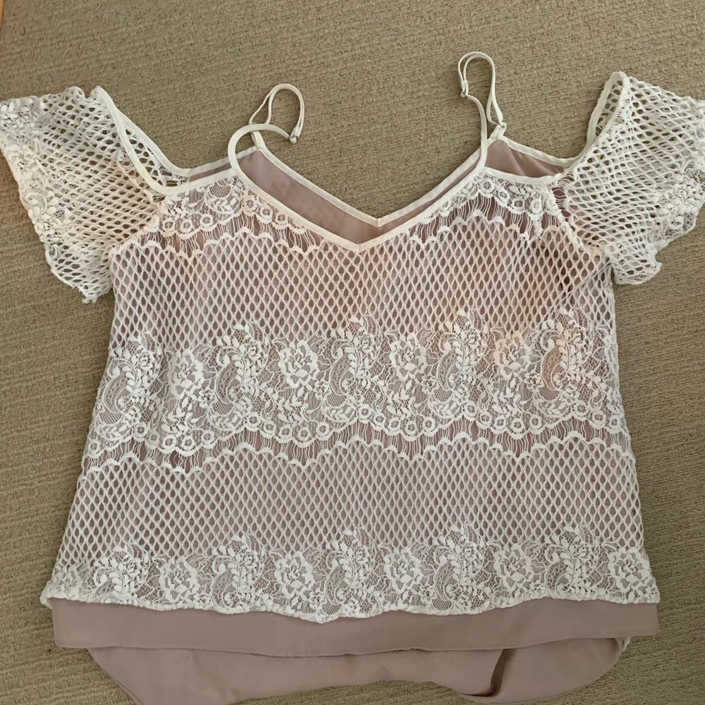 Lace tank with off the shoulder sleeves